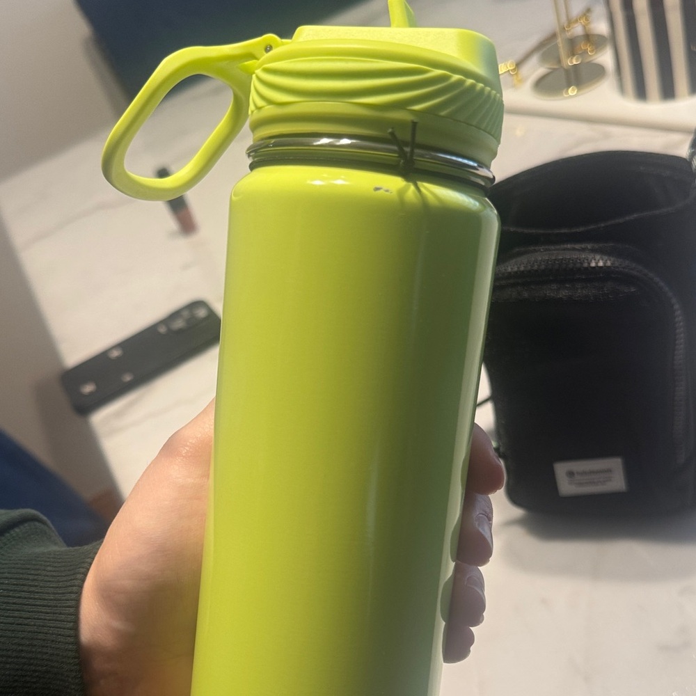 lululemon athletica Black Mini Bag with lime green water bottle - Picture 4 of 8
